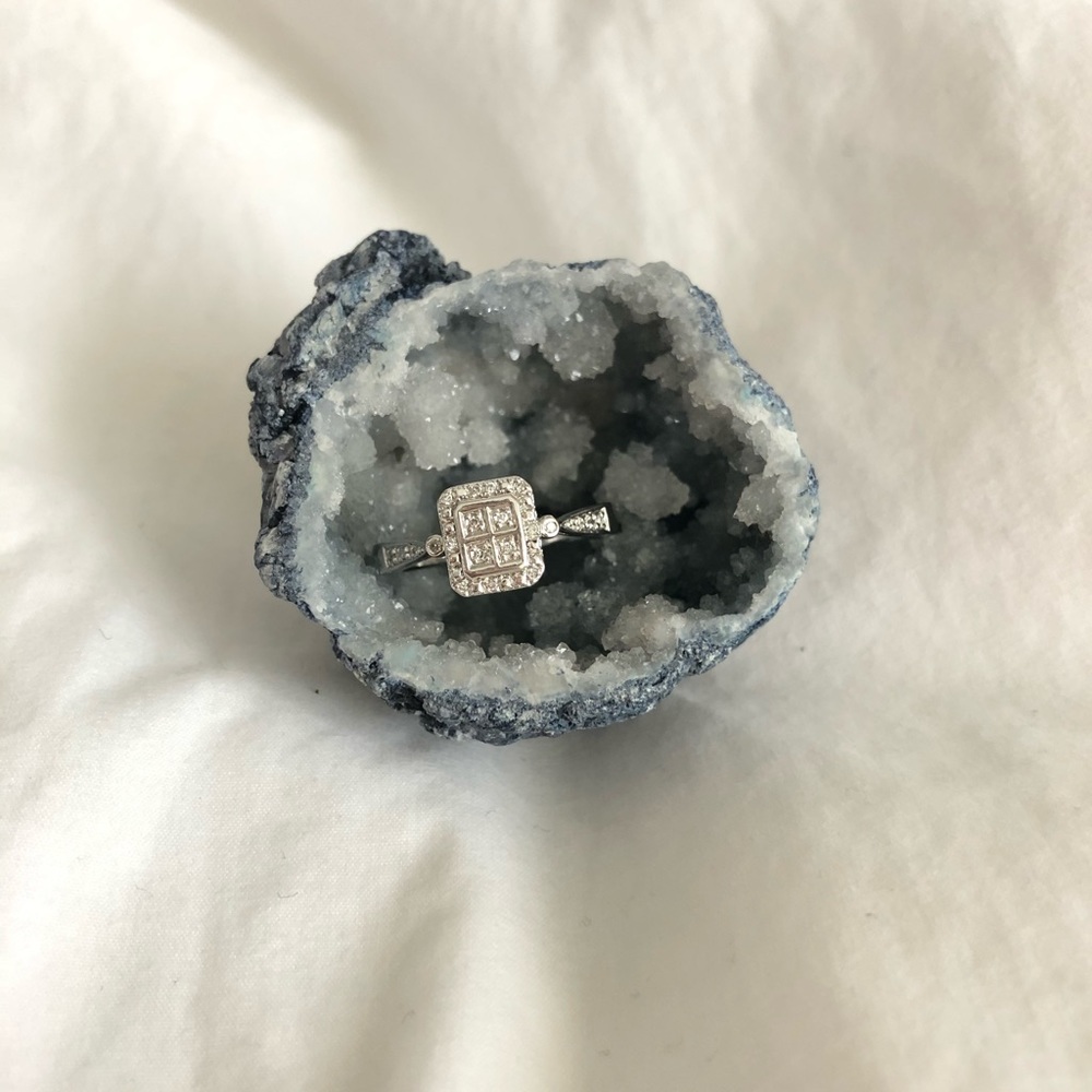 Diamond Engagement Ring - Picture 5 of 5